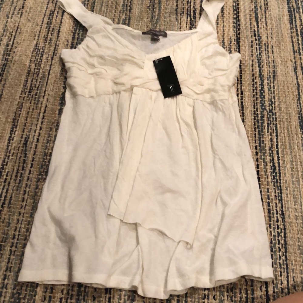 A tinley road white shirt perfect for summer
